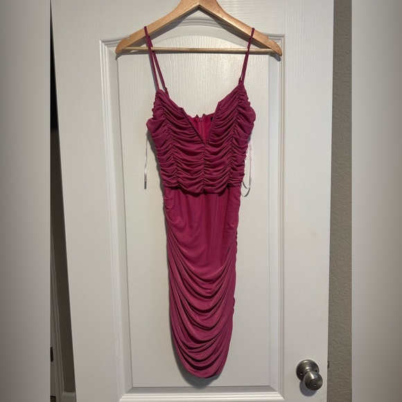 Lulus Dresses & Skirts - Lulus Dress- Small